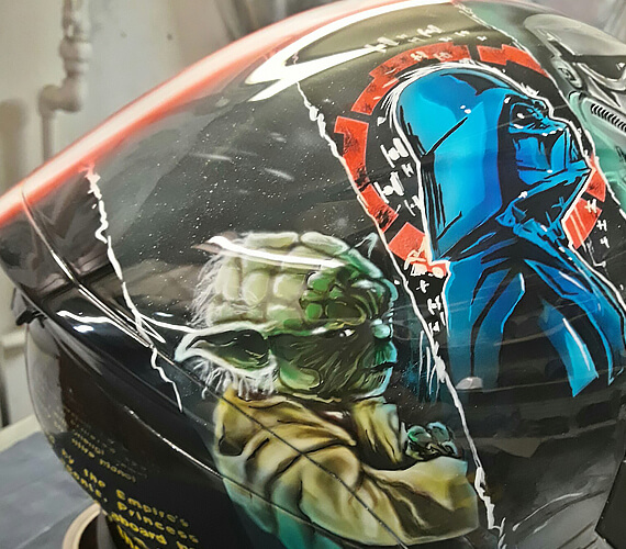 Покраска шлема - пример работы AeroGrand SPB